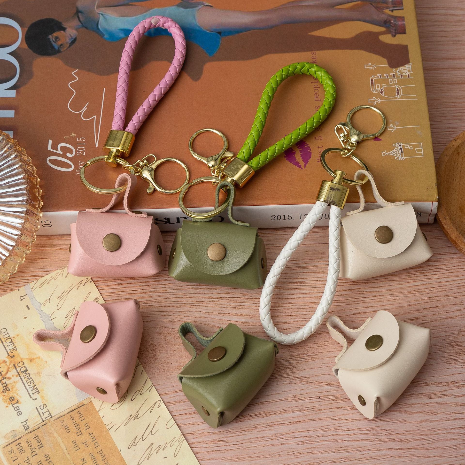 New Creative Zero Wallet Keychain Cute Girl Bag Pendant Car Keychain Backpack Hanger Small Gift