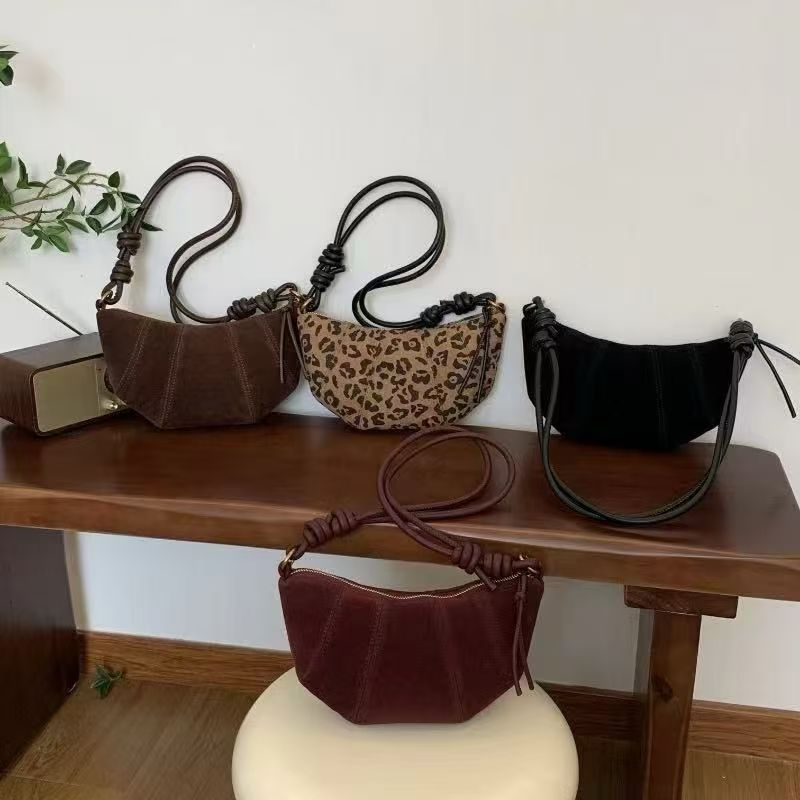 2025 Fall-Winter New Designer Croissant Bag: Women's Casual Underarm & Crossbody Dumpling Purse - Versatile Mini Bag for Daily Commute and Leisure