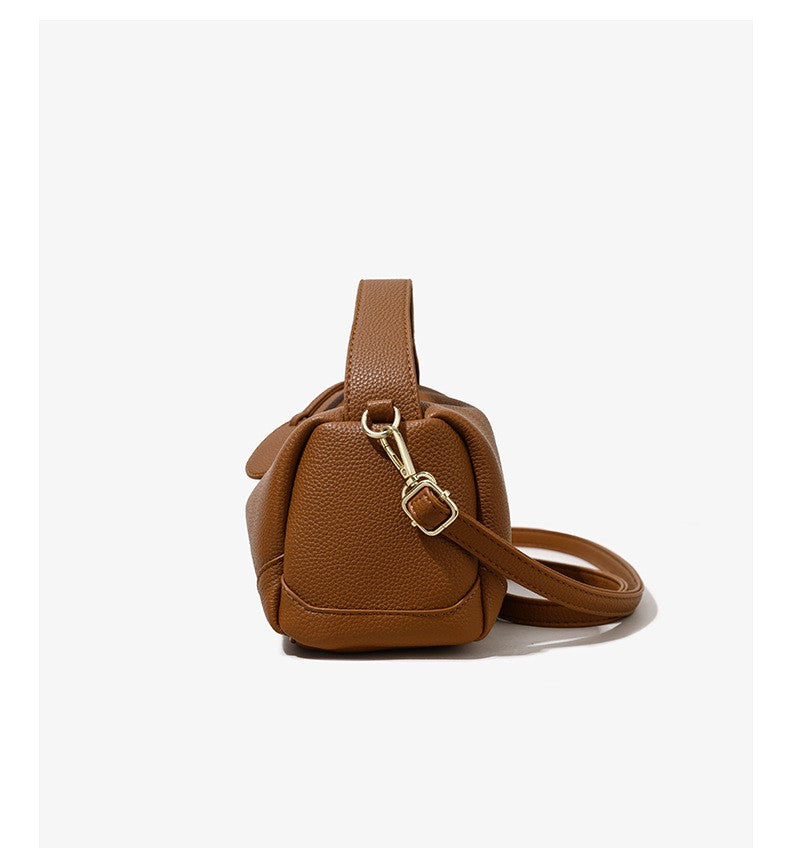 Woman's Bag Large Capacity Commute Light Luxury Soft Leather Bag Bag Small Niche Pillow Bag European Style Hand-held Oblique