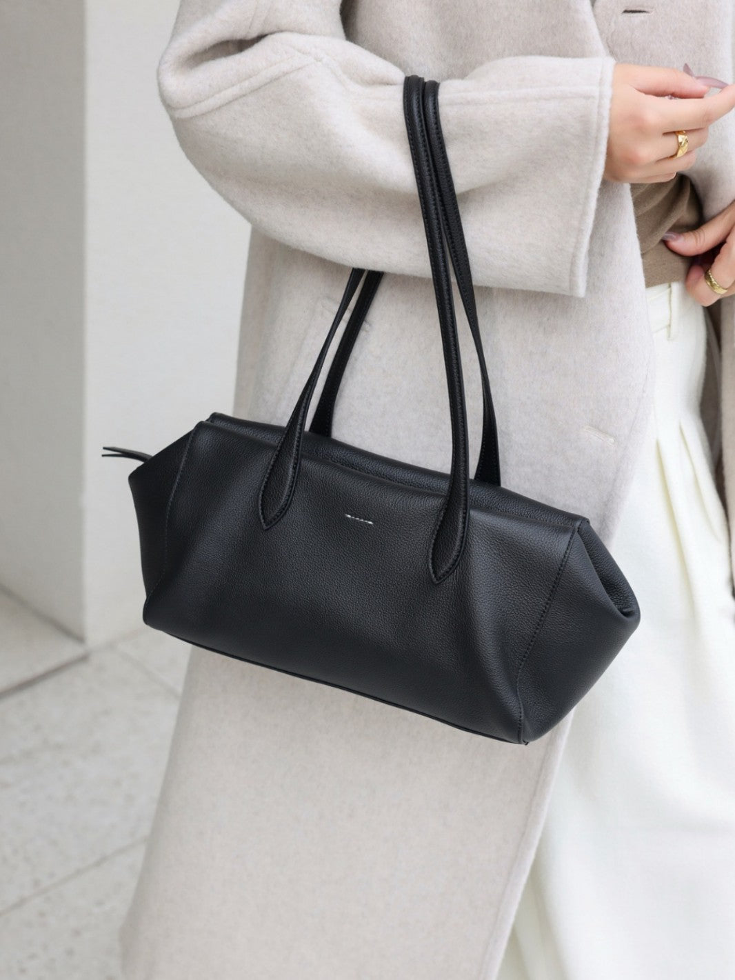 Korean Minimalist Full-Grain Leather Bag: Structured Underarm Tote & Boston Style Bag for Women – Versatile Top-Handle & Shoulder Work Bag