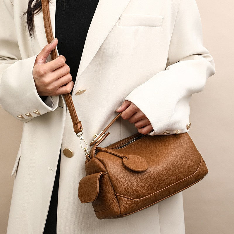 Woman's Bag Large Capacity Commute Light Luxury Soft Leather Bag Bag Small Niche Pillow Bag European Style Hand-held Oblique