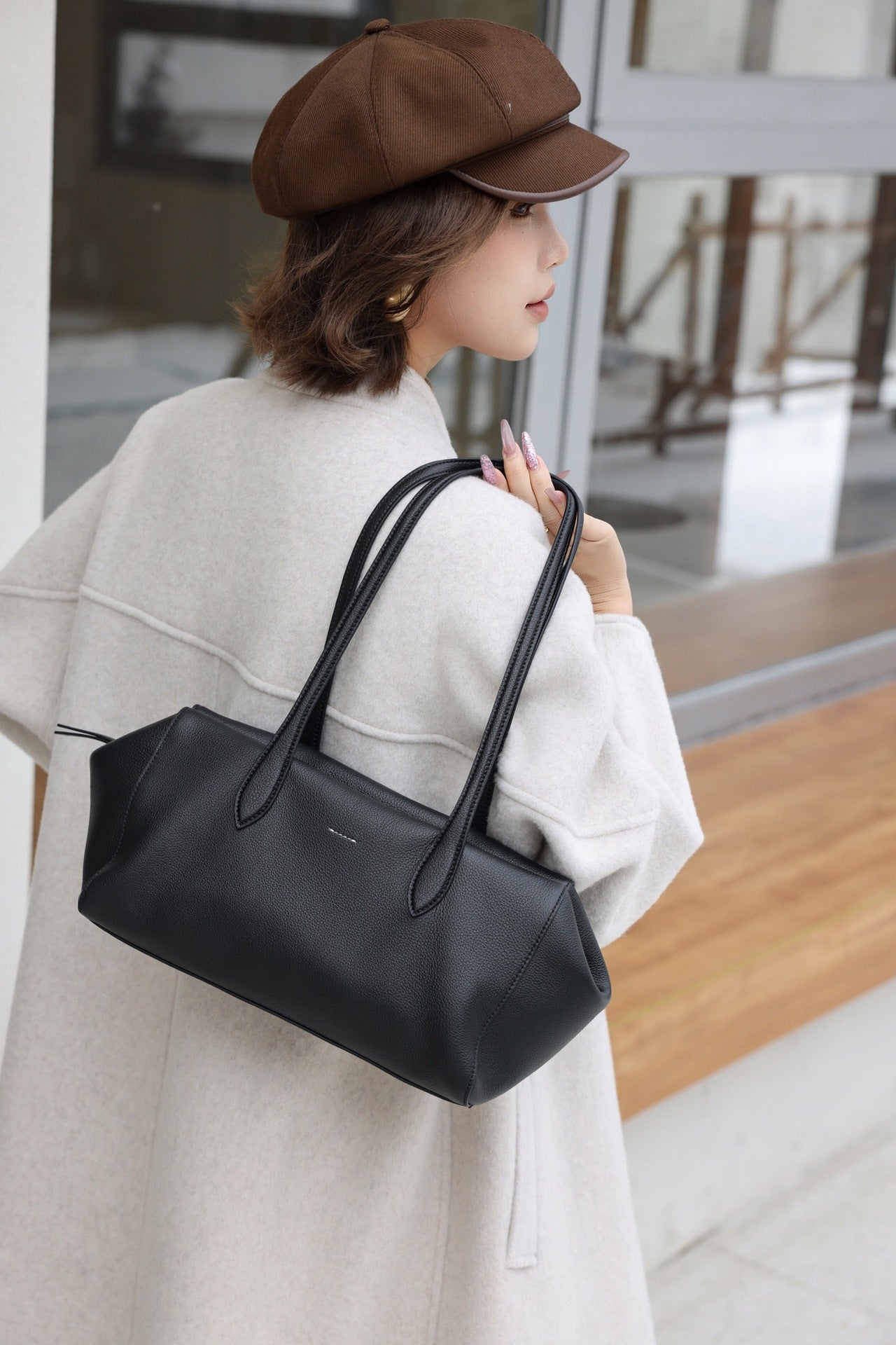 Korean Minimalist Full-Grain Leather Bag: Structured Underarm Tote & Boston Style Bag for Women – Versatile Top-Handle & Shoulder Work Bag