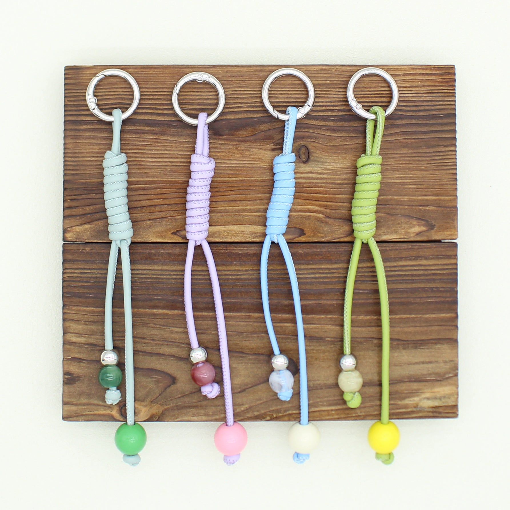 Hand Woven Bead Pu Rope Versatile Miu Series Aromatherapy Pendant Keychain Cup Hanging Accessories Wholesale Customization